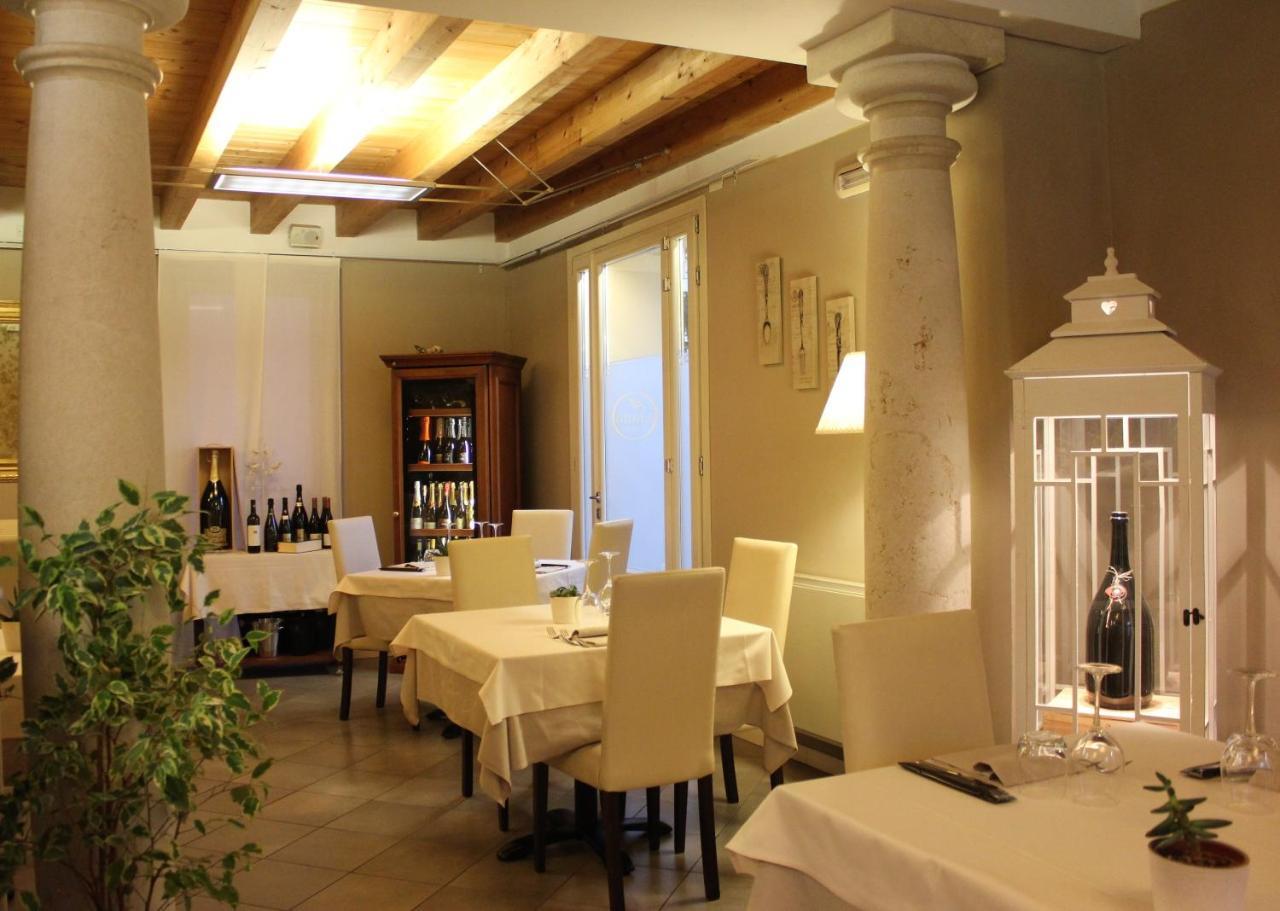 Hotel Soresina Buitenkant foto
